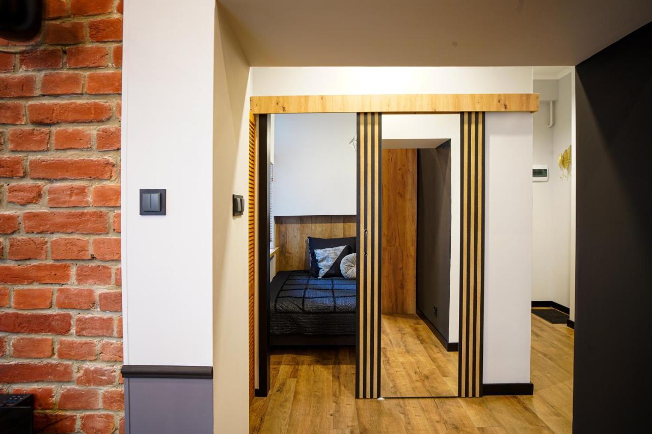 Apartament Z Jacuzzi W Centrum Sanoka 外观 照片