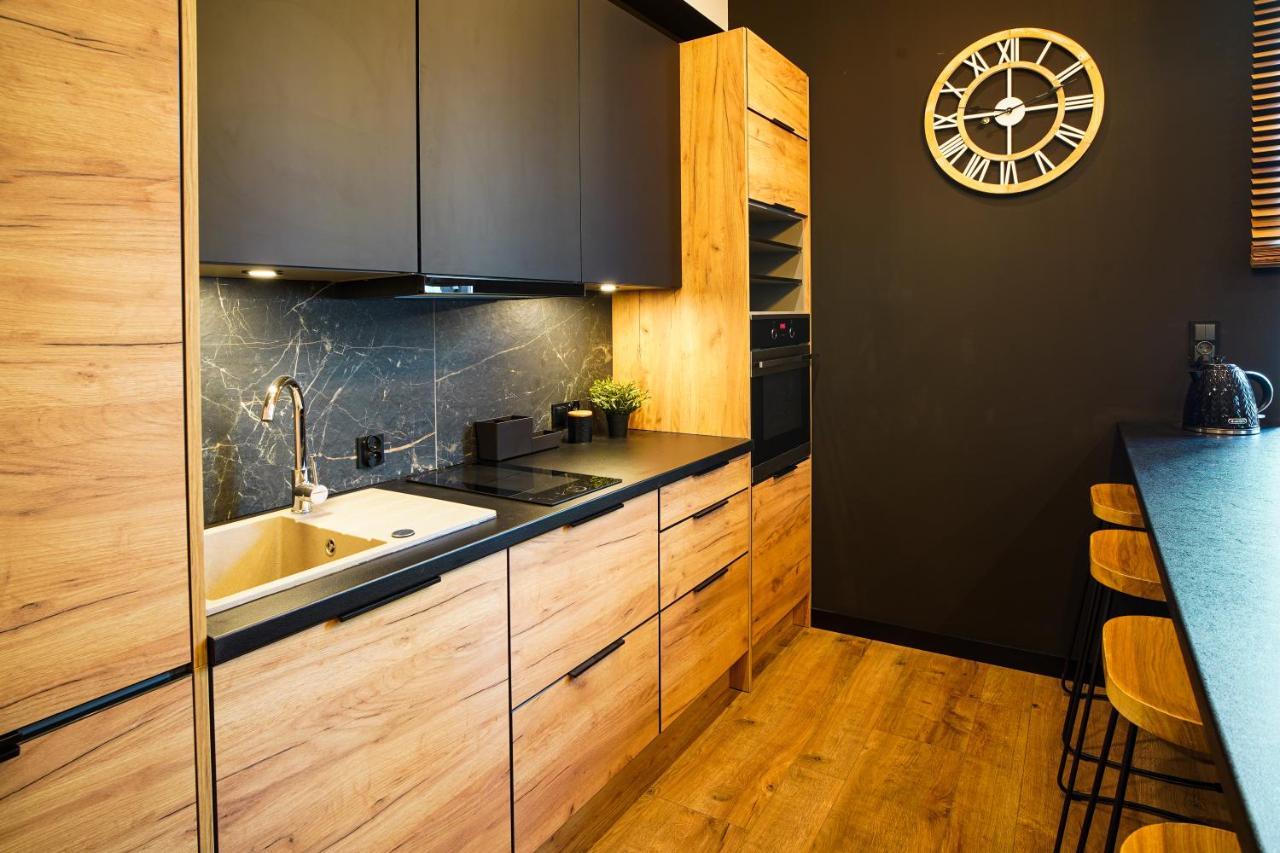 Apartament Z Jacuzzi W Centrum Sanoka 外观 照片