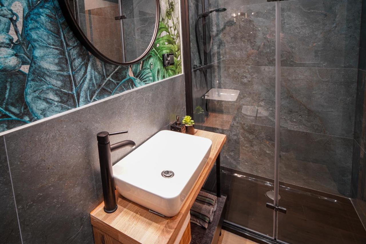 Apartament Z Jacuzzi W Centrum Sanoka 外观 照片